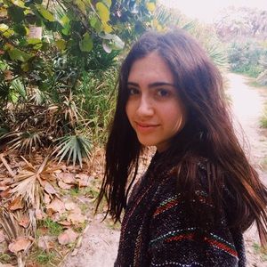 Meet your Posher, Olivia